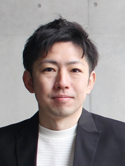 江崎貴裕の写真